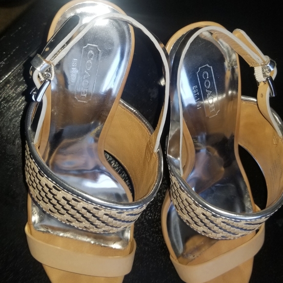 Coach Heels size 8B - Picture 10 of 10